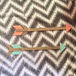 Decorative arrows